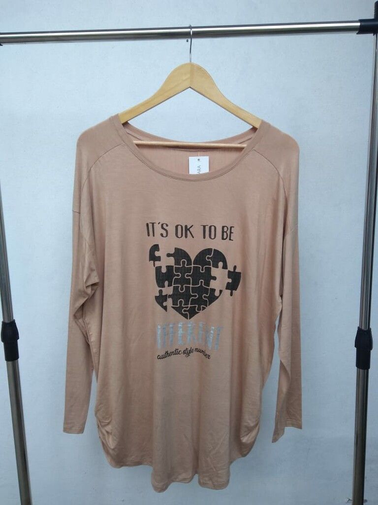 Remera It`s ok to be different