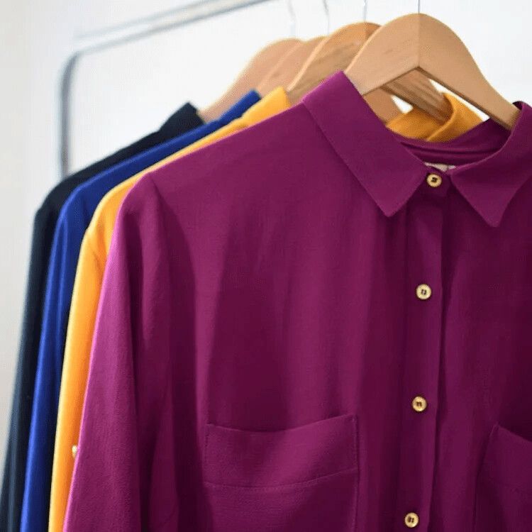 Camisa creppe botón de oro - Imagen 2