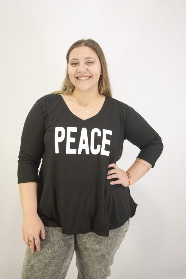 Peace Remera.