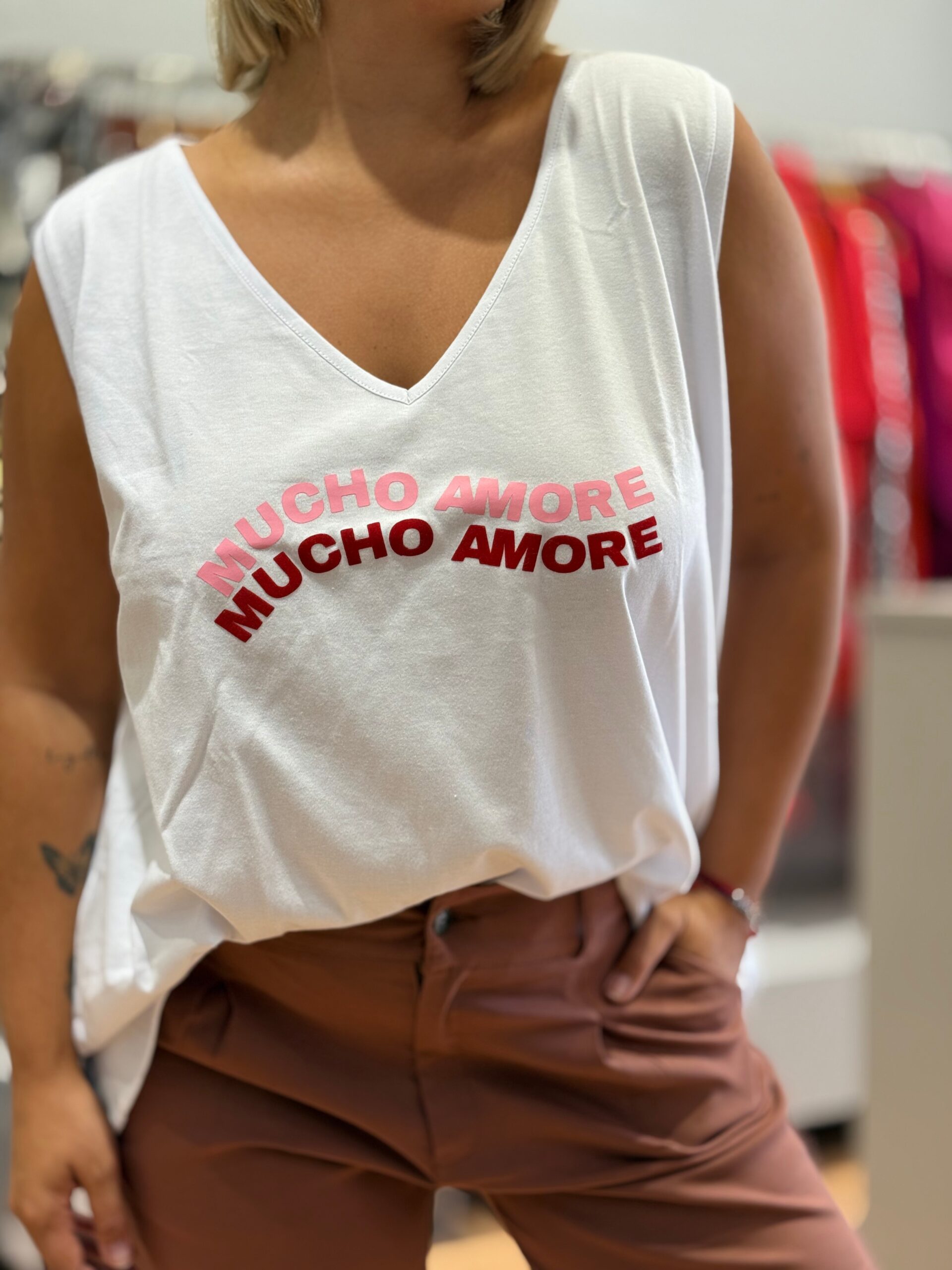 Mucho Amor Músculosa.