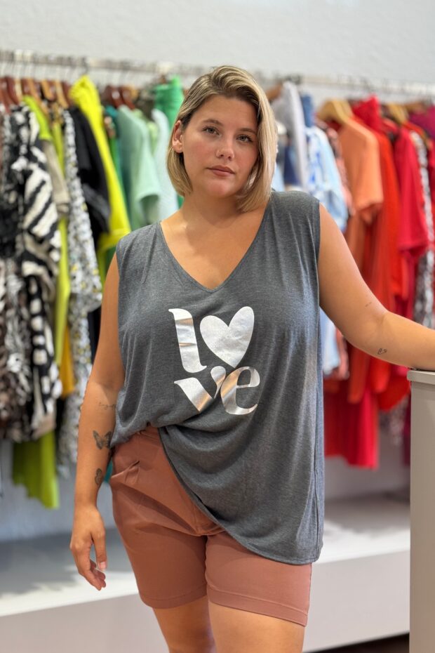 Love Plateado Músculosa.