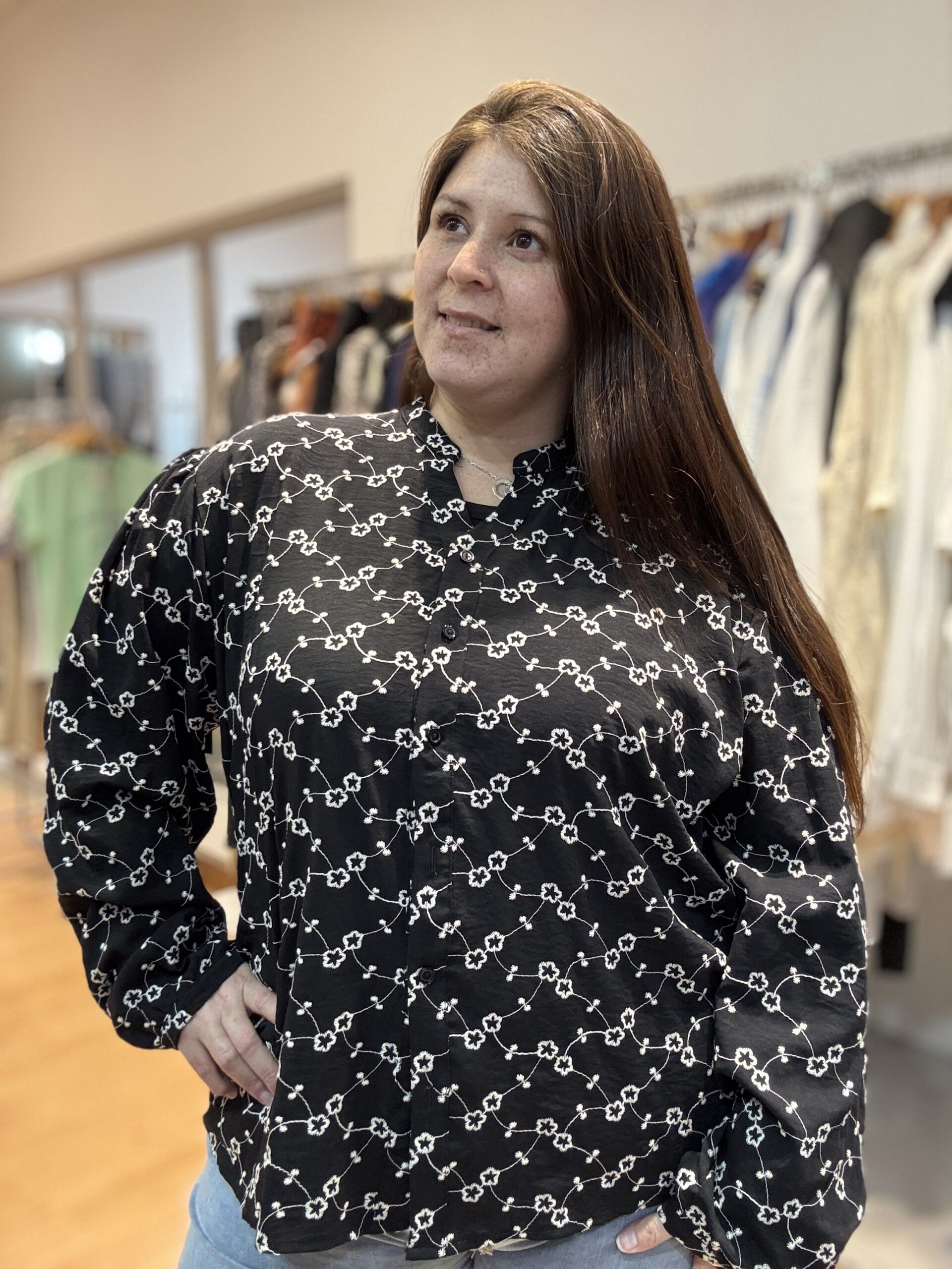 Lucina Camisa